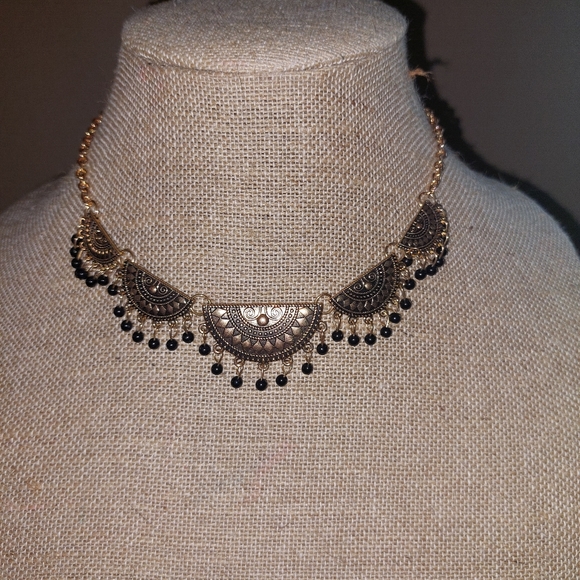 Paparazzi necklaces NWT - Picture 2 of 5